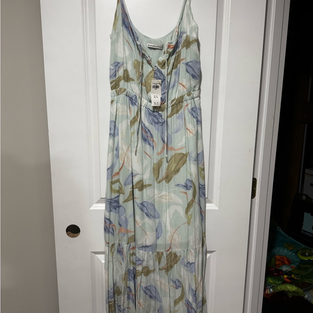 Abercrombie & Fitch Pastel Floral Maxi Dress